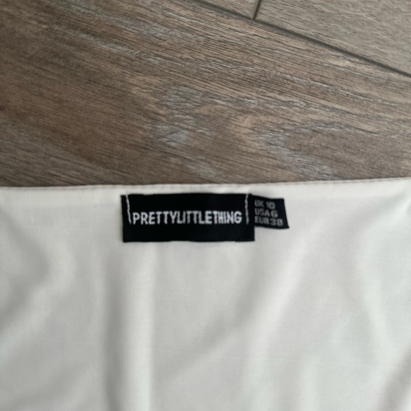 PRETTYLITTLETHING‎ PLT WHITE CROP TOP | SZ 6 - Picture 3 of 4